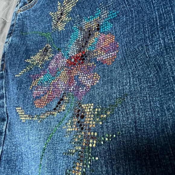 MU Blue Jeans With Rhinestone Pattern - Picture 4 of 7